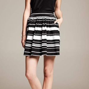 “Banana Republic” Stripped Skirt - Sz 4